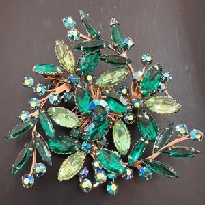 Vintage Aurora Borealis Rhinestone Brooch